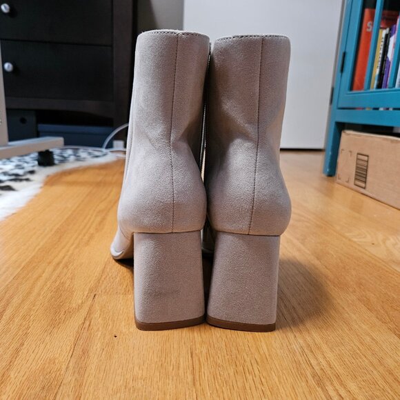 Sonoma Cream Ankle Boots - Size 9.5 - Picture 4 of 7